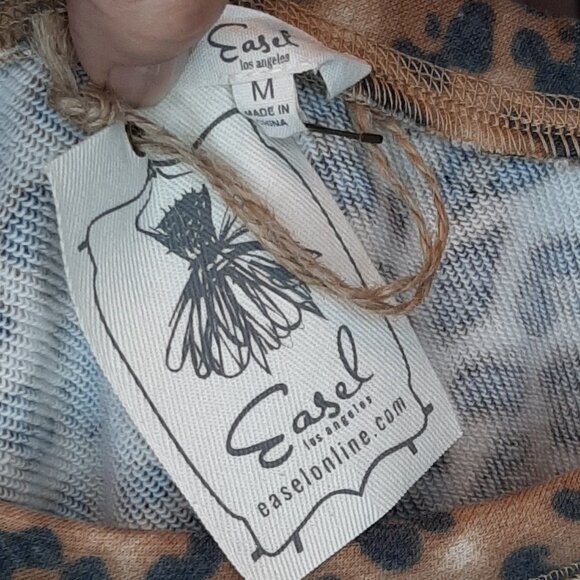 BRAND NEW!!  Anthropologie Easel Cheetah Print Distressed Top - Picture 8 of 10